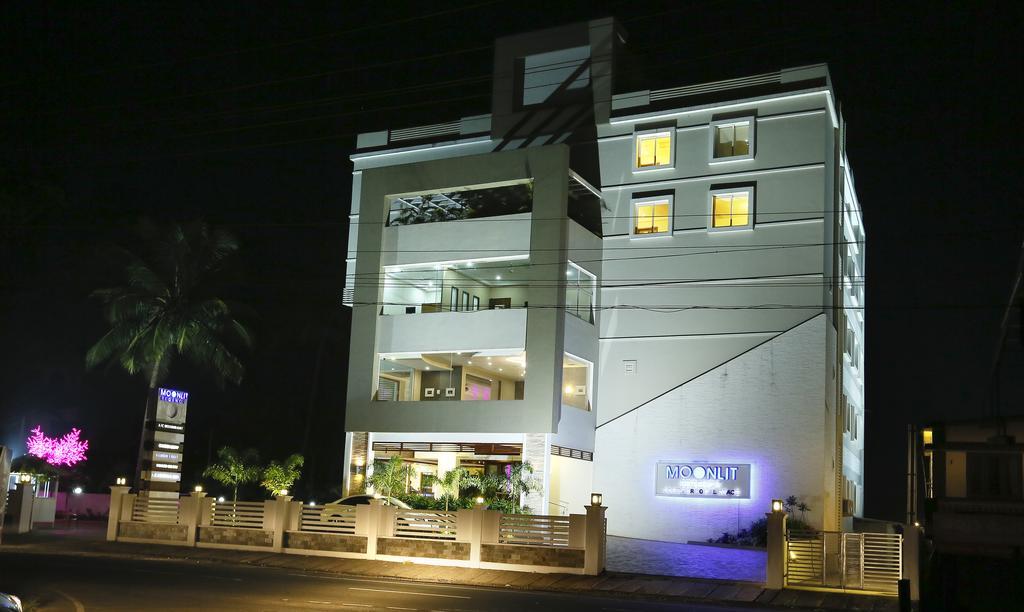 Hotel Moonlit Regency Thodupuzha Extérieur photo
