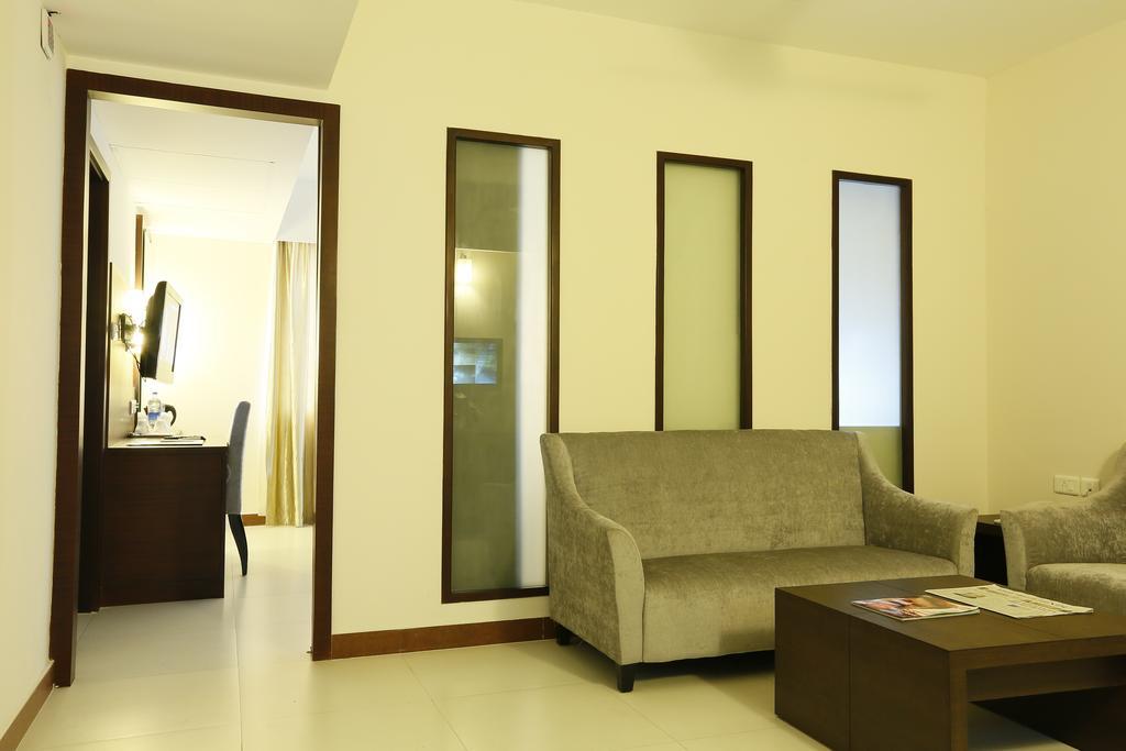 Hotel Moonlit Regency Thodupuzha Extérieur photo