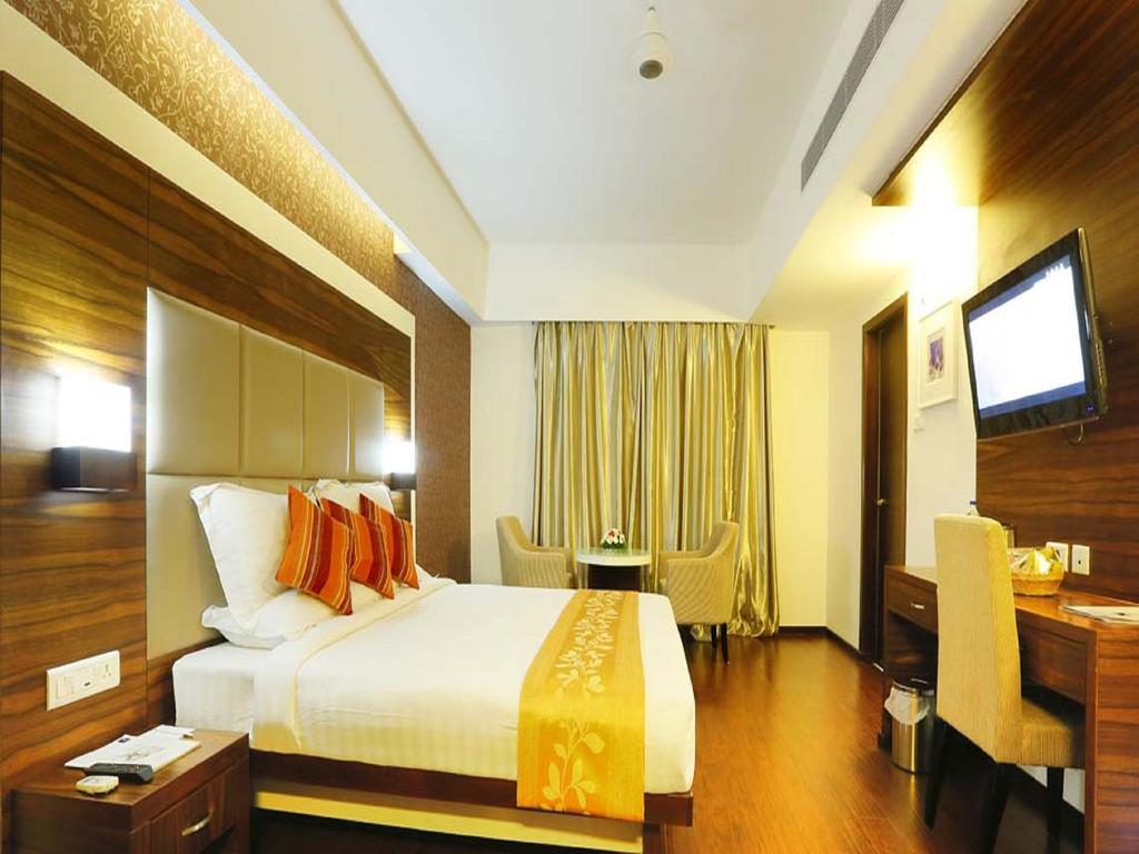 Hotel Moonlit Regency Thodupuzha Extérieur photo